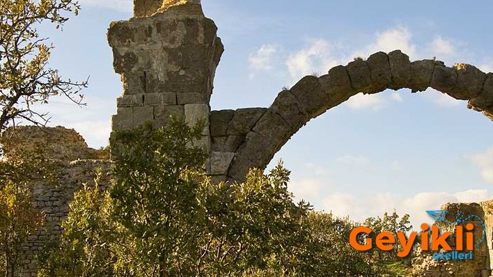 Monophtalmos-antik-kentiMonophtalmos-antik-kenti